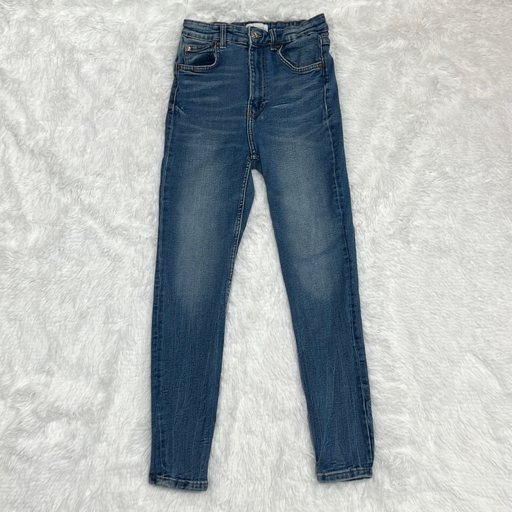 ZARA HIGH RISE SKINNY JEAND‎